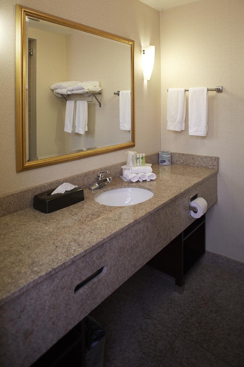 Holiday Inn Express & Suites Orangeburg By Ihg Kültér fotó